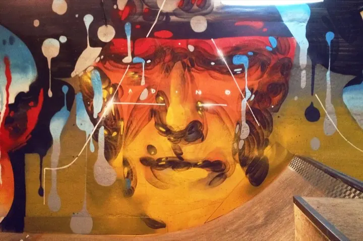 Faces, birds and layers, 2013